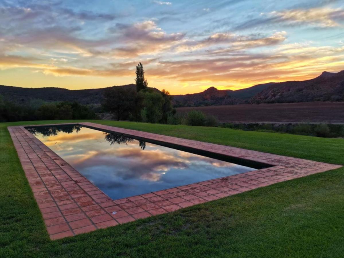 Red Mountain Ridge Karoo Oasis And Guest Farm Apartment Buffelskloof Екстериор снимка